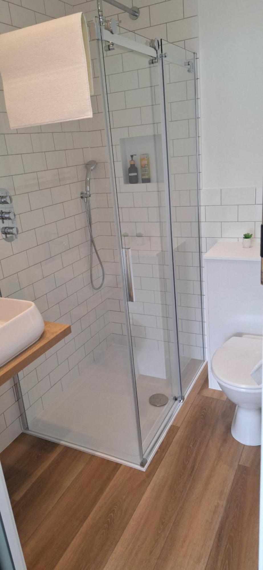 New 3 Bedrooms Flat In Ashford Near Heathrow Exterior photo